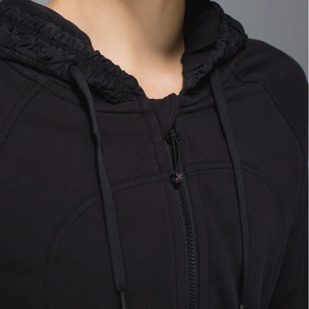 Lululemon Movement Jacket - Picture 4 of 9